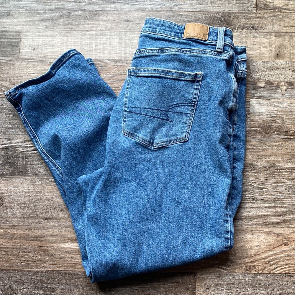 American Eagle “mom jeans”